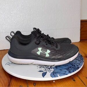 Under Armour Running Shoes Womens 10 Black Trainers
